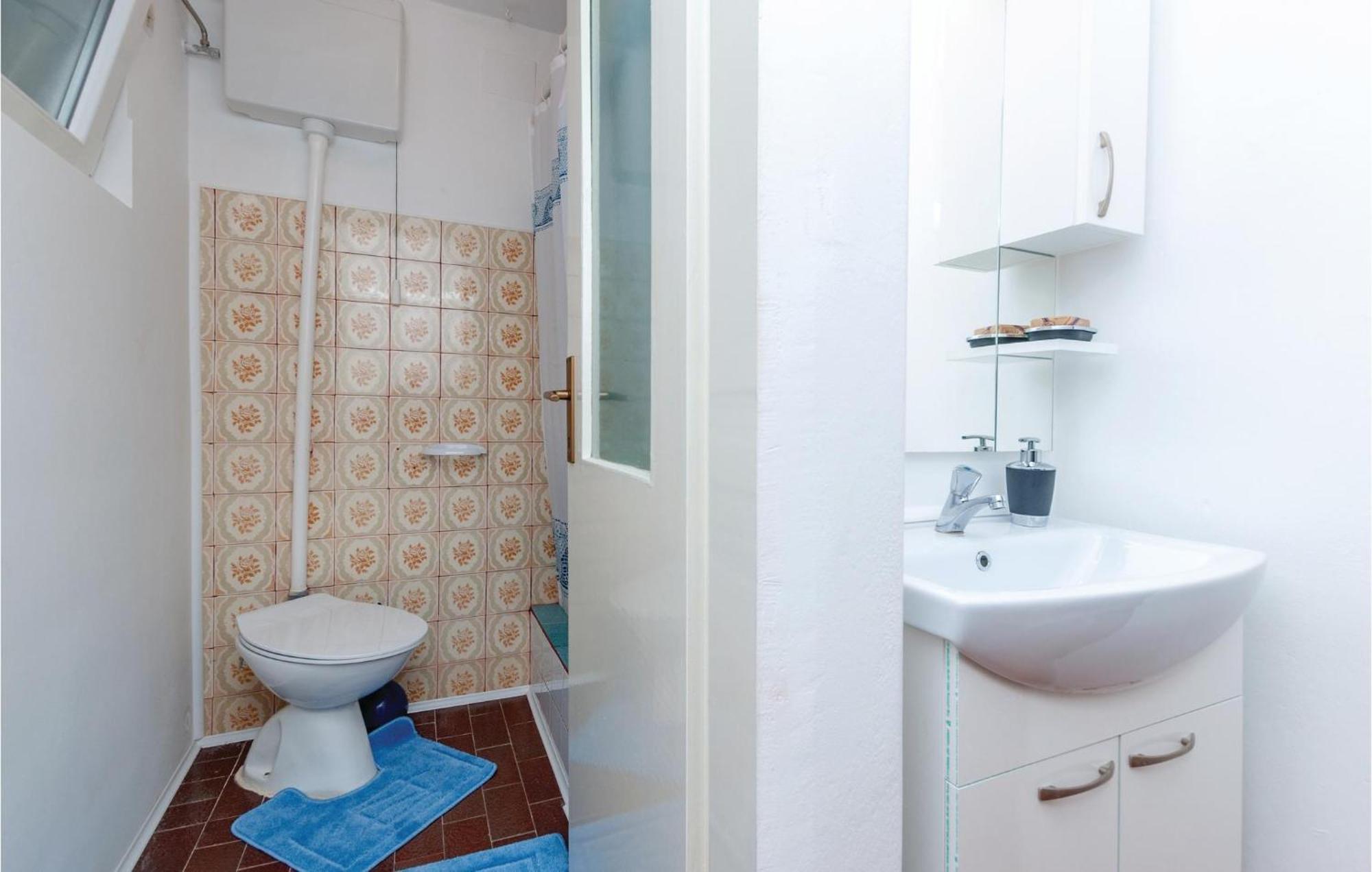 Beautiful Apartment In Jadrija With Kitchen Eksteriør billede